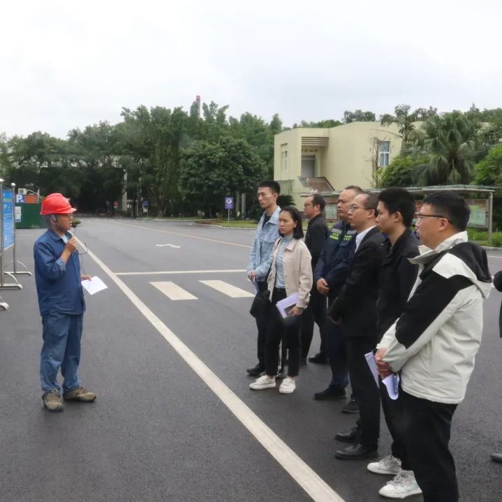 2.市安委会到公司检查指导清静宣传“五进”事情.jpg